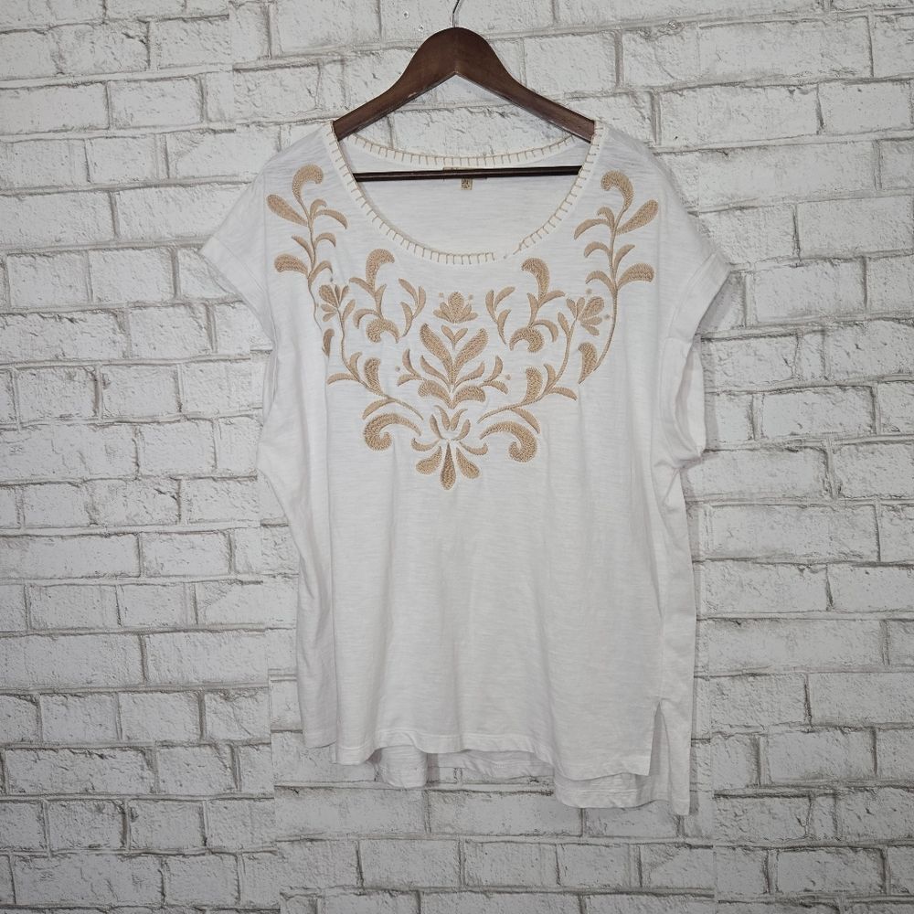 Democracy‎ tan embroidery tee
